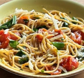 Bärlauch-Tomaten-Pasta